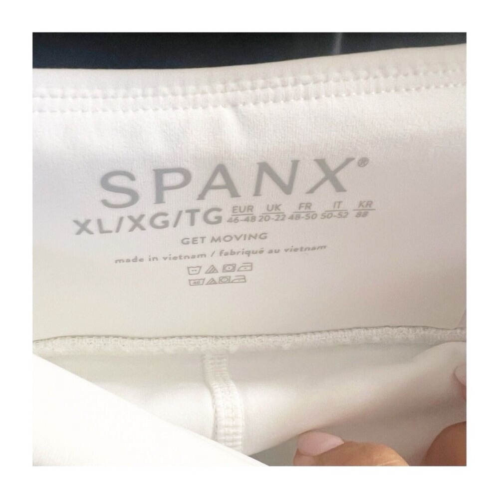 NWOT SPANX Get Moving Skort. Size XL - Picture 9 of 15